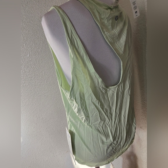 Lululemon Shoulder Cut-Out Yoga Tank Top - Picture 5 of 6